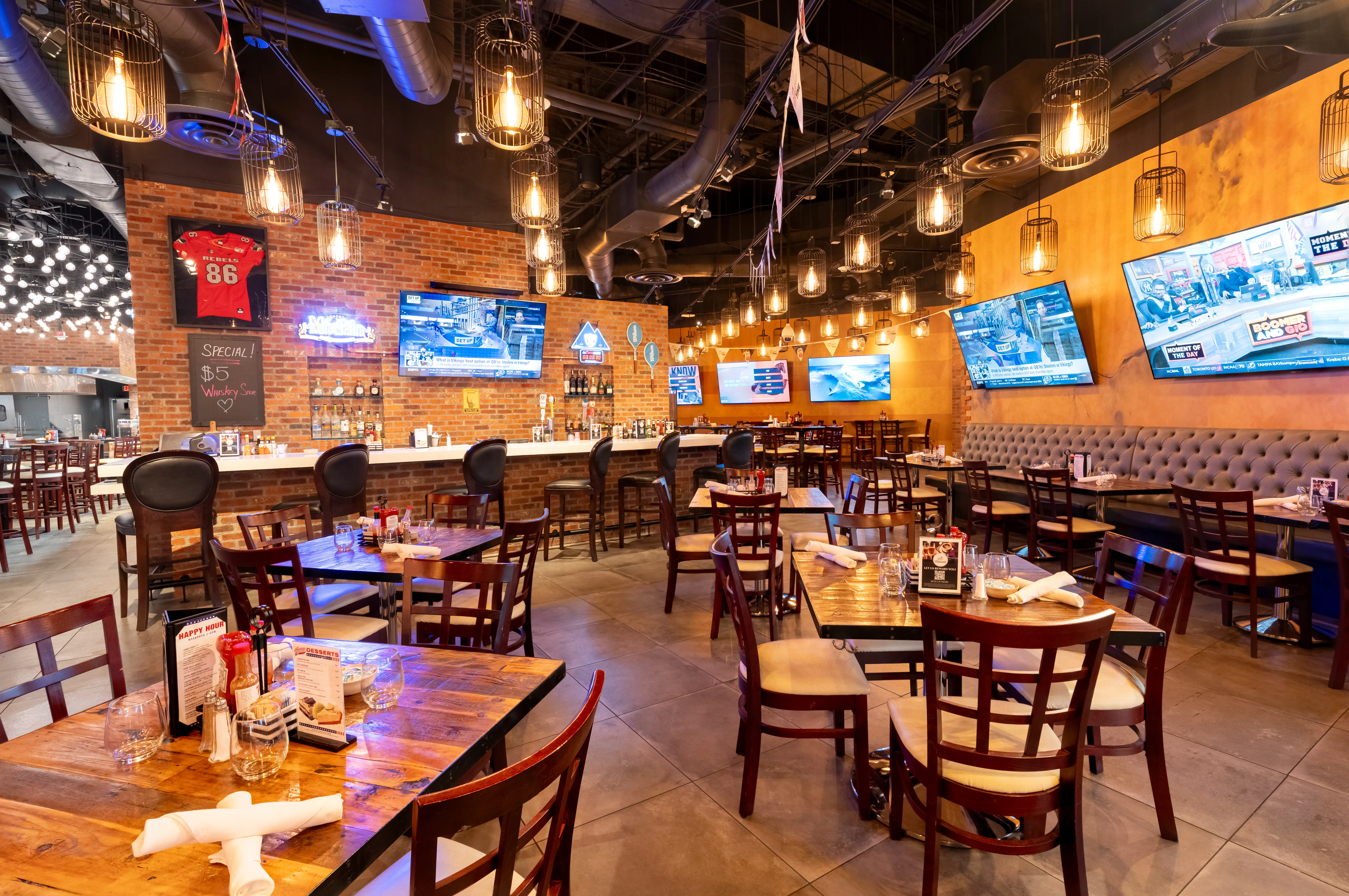 Bella Cucina Wedding Reception Room