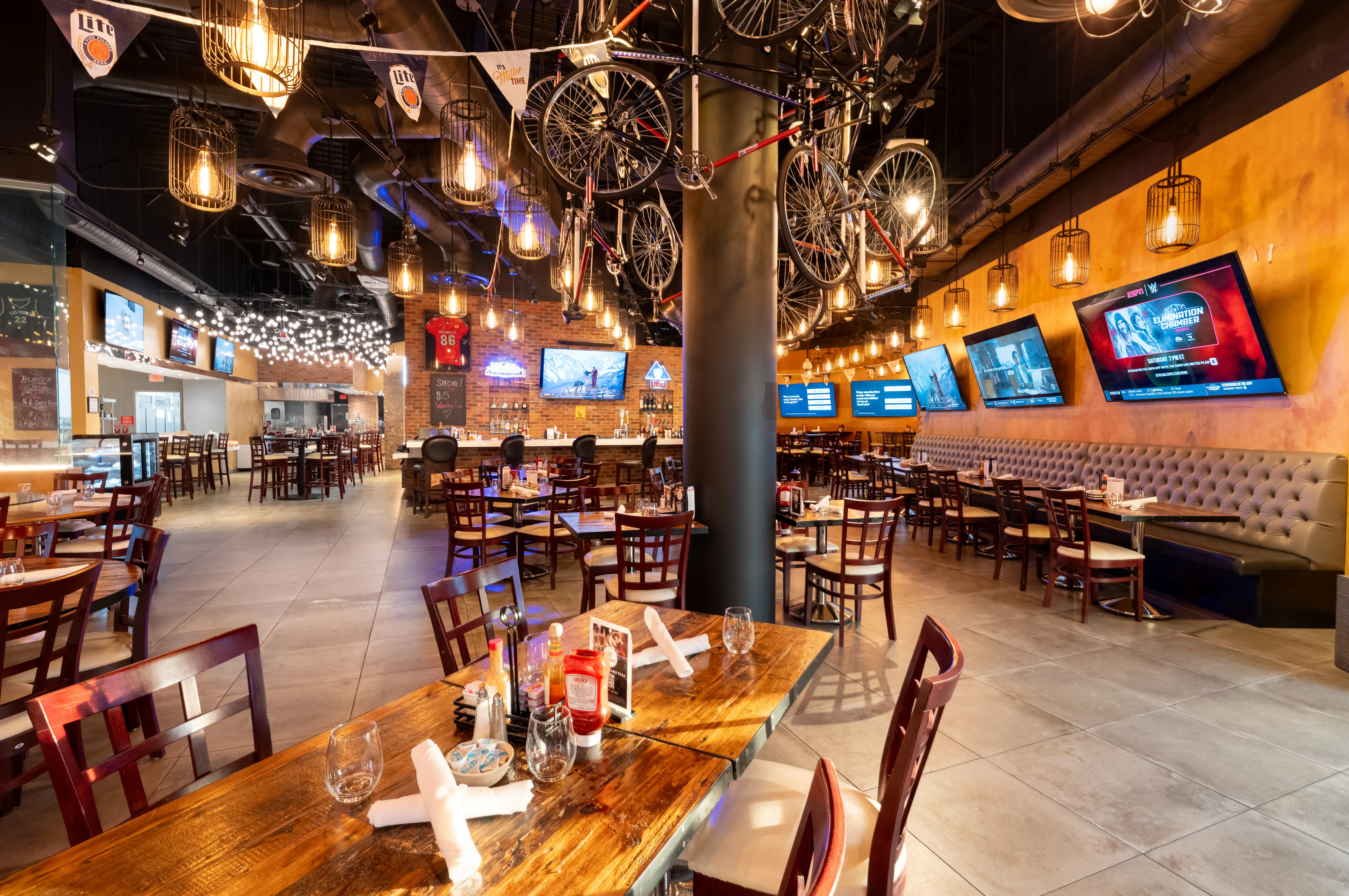 Bella Cucina Wedding Reception Room