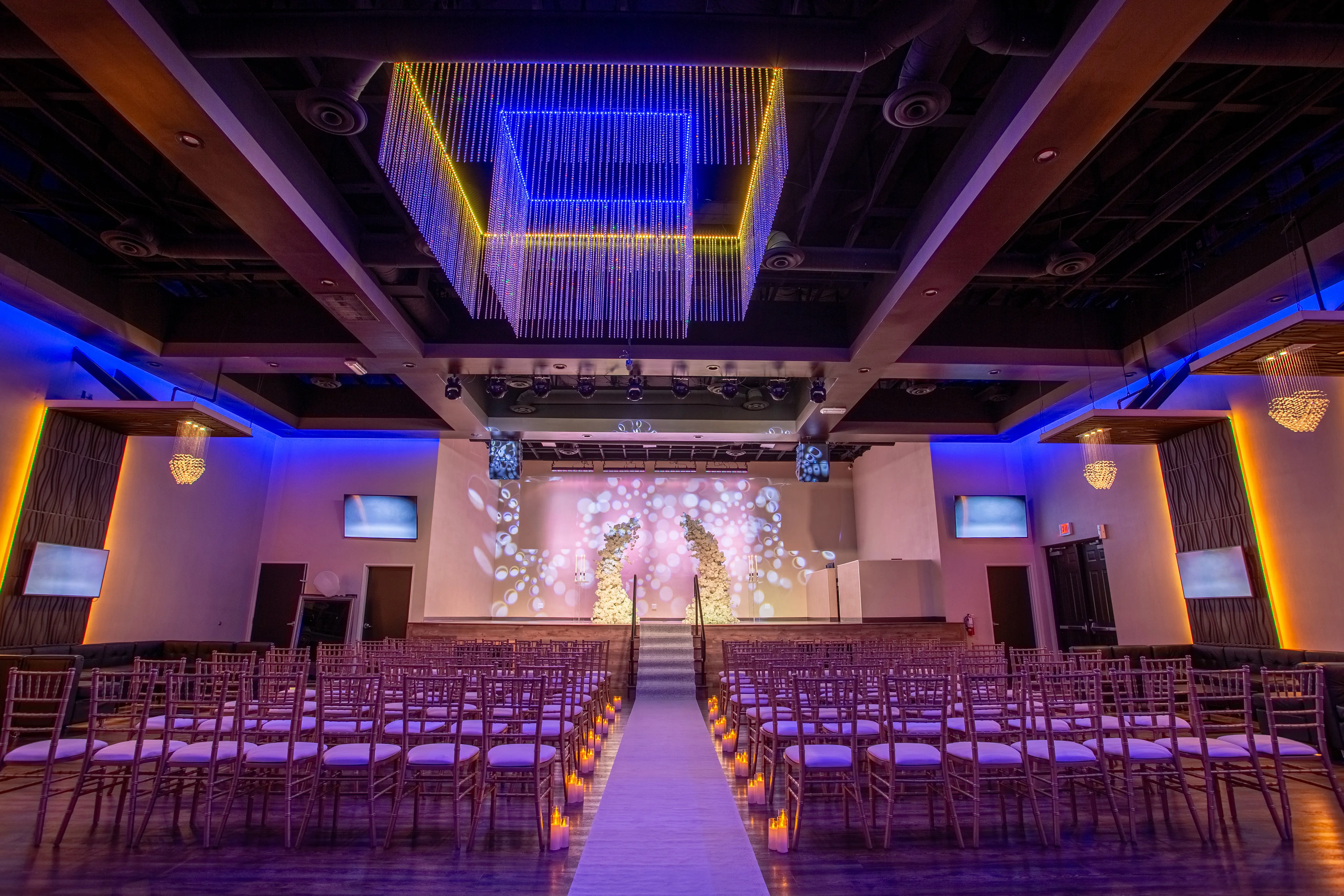 Guests celebrating at a Las Vegas wedding reception at Pulse